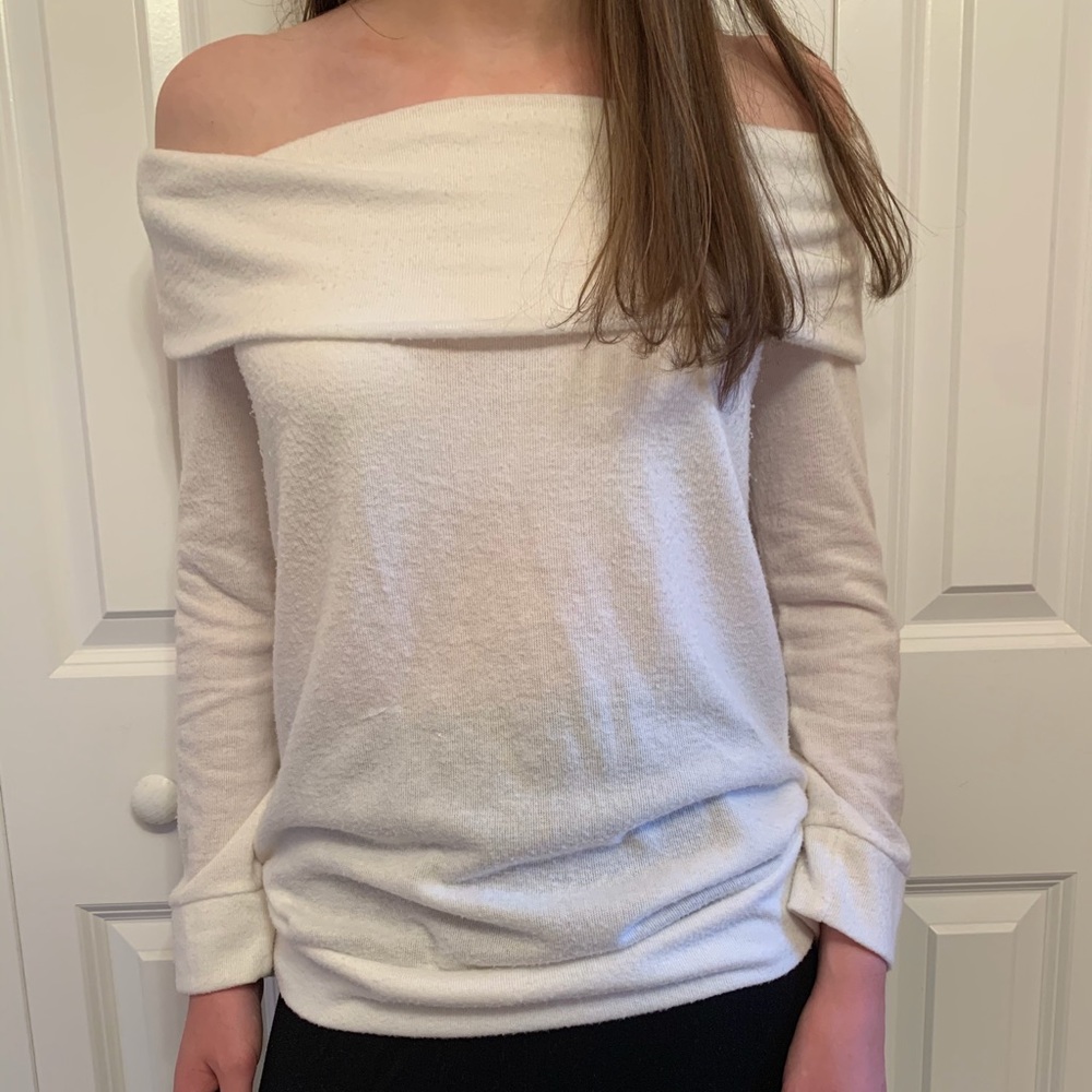 Soft Off Shoulder Top - Picture 2 of 4